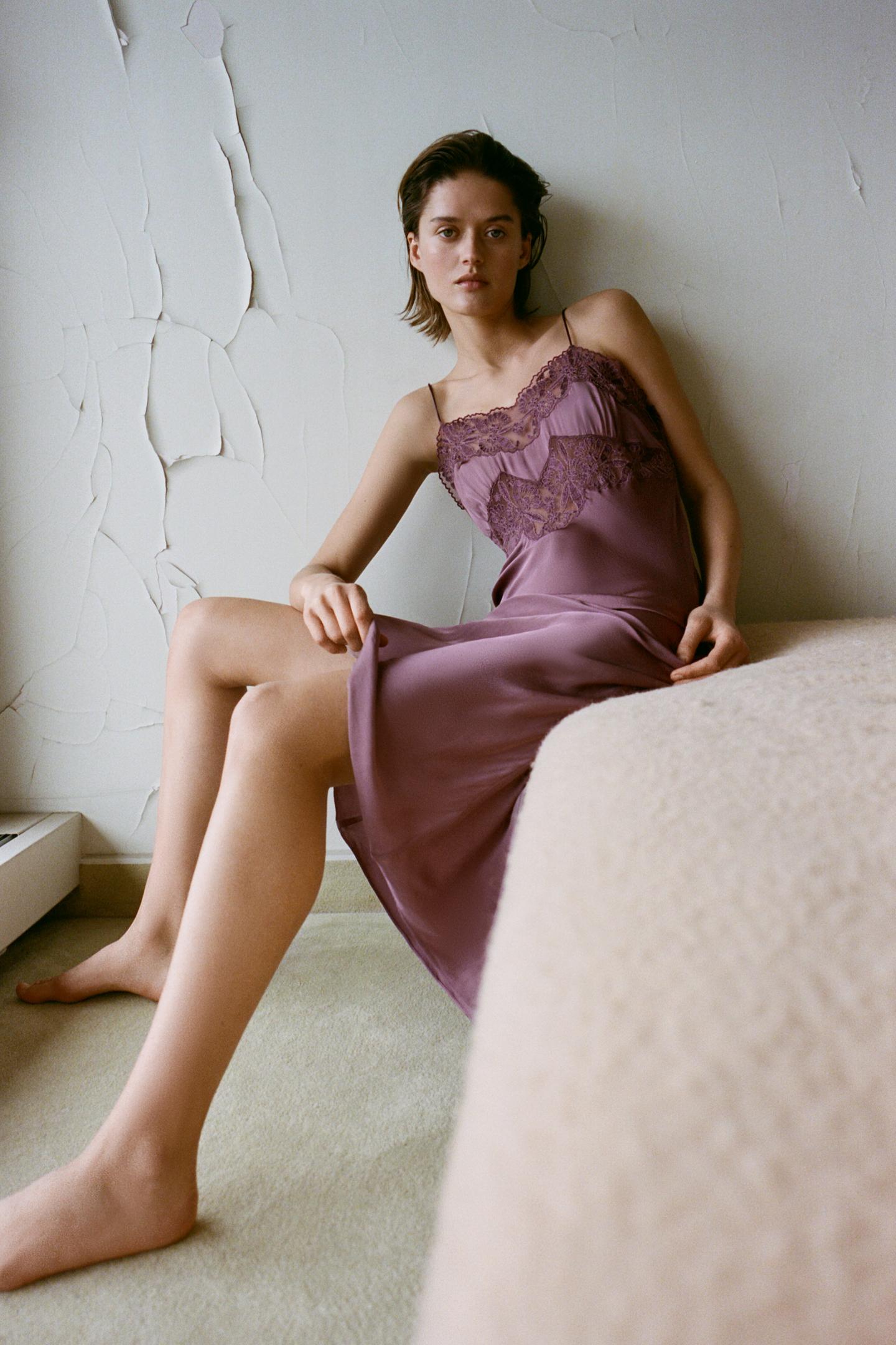 Women Product Image