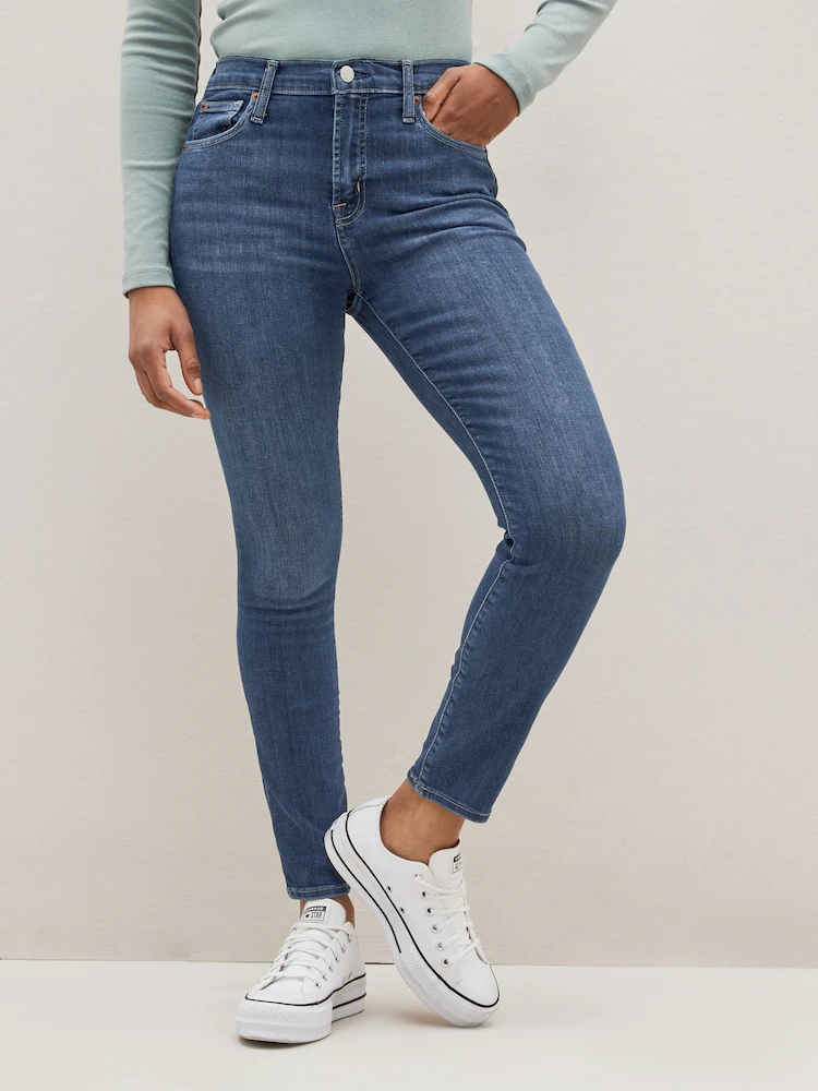 Women Product Image